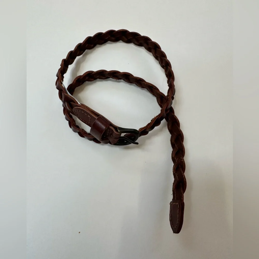 Lands’ End Kids Thin Leather Braided Belt - size Small (6/8)